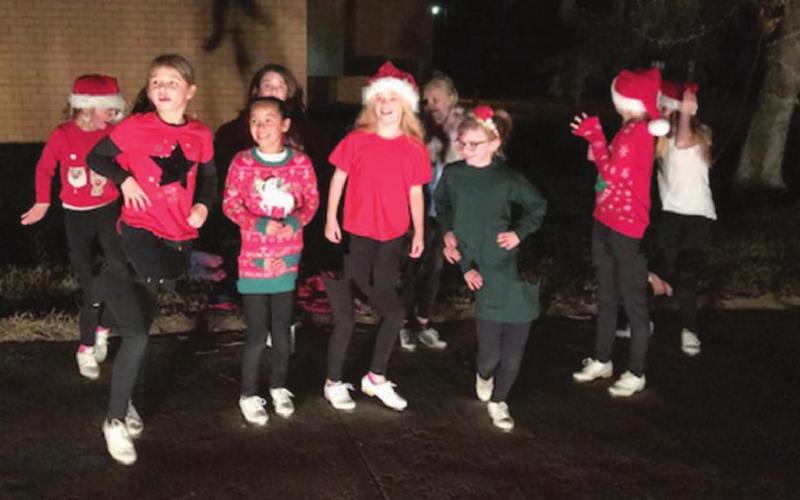 COMMUNITY CHRISTMAS EXTRAVAGANZA