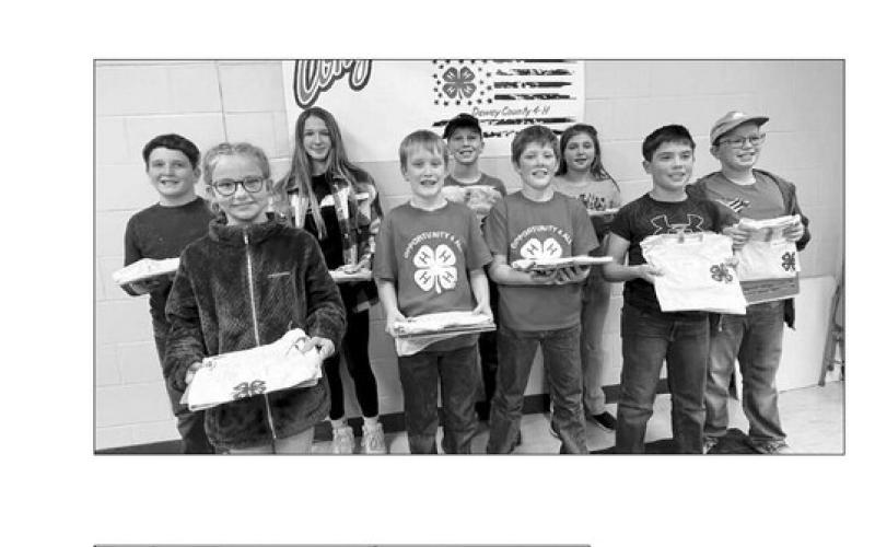 Cross Trail Blazers 4-H Club. Front Row (L-R): Sophia Gross, Mason Hollenbeck, Monroe Kraft, and Glen Mowrer; Back Row: (L-R): Luke Biegler, Josie Boldt, Gracen Gill, Finley Boldt, and Garrett Nilson. Not pictured: Greyson Goldade and Stella Nilson.