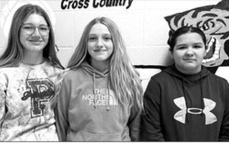 SIXTH GRADE. L-R: Addison Lindskov and Maddy Hermes (winners), and Katie Ridl (alternate).