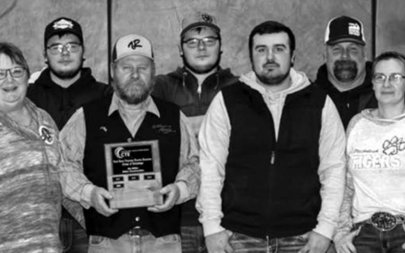 FRONT (L-R): TiffanyAssman, Jody Miller, Jim Miller Travis Lafferty, Kenya Lafferty and Jim Hartwell; BACK: Logan Lafferty, Riley Lafferty and Lorrin Lafferty.