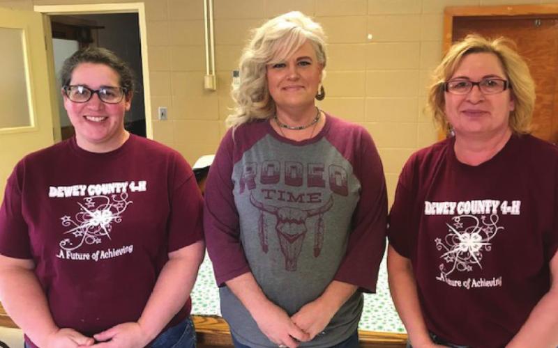 Dewey County 4-H Awards presented