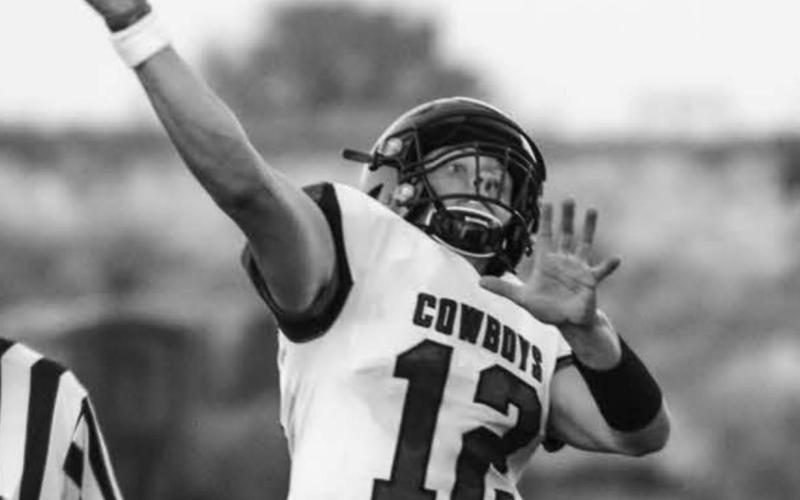 Lemmon-McIntosh quarterback Cody Thompson made 7 TD passes in the win over Hettinger-Scranton. Photo by Jon Flatland