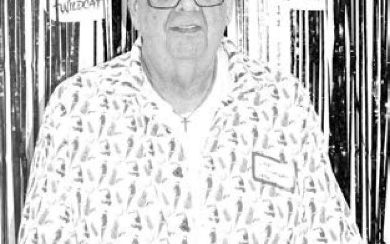 Leland Schnabel came from Texas to represent the Isabel Class of 1976. Photo by Patty Peacock