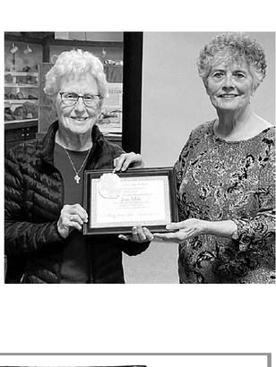 Jean Tehle receives honorary lifetime membership