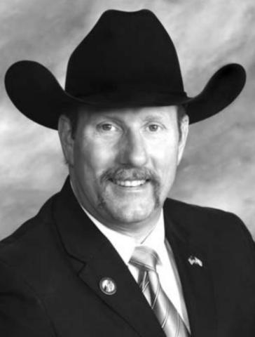 Lesmeister receives Bruce Miller Award from National Farmers Union