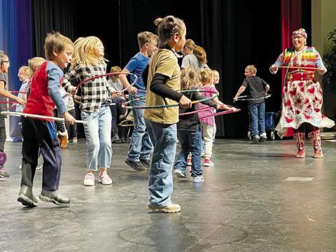 Starr Chief Eagle brings hoop dance to students