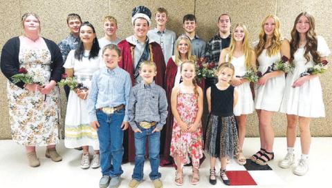 RIGHT: The Timber Lake High School Homecoming Royal Court. Front (L-R): Brody Kraft, Crawford Maher, Lizzie Keller, Mya Peterson; MIDDLE: Serenity Webb, Taylor Peterson, King Dan Peterson, Queen Kenlea Heck, Averie Marshall, Kendyl Locken, Sara Holzer; BACK: Jayden Goldade, Gracen Hansen, Kyler Bollinger, Carter Keller, and Mason Arpan. BELOW: Classes display “Panthers are Soooo Sweet” theme for the parade. Parade photos by Jon Flatland Photo by Kathy Nelson