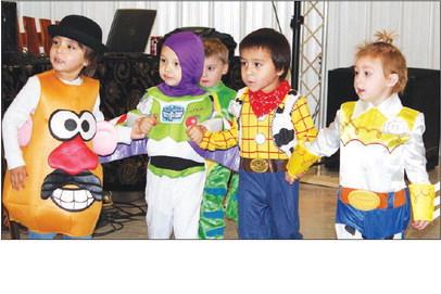This group represented their Toy Store movie characters’ theme of friendship superbly as they walked the costume judging circle holding hands the WHOLE time! (L-R): Elikai Dupree-Whipple, Nehemiah Dupree-Whipple, Braxton Dupree, and Sophia Reede.