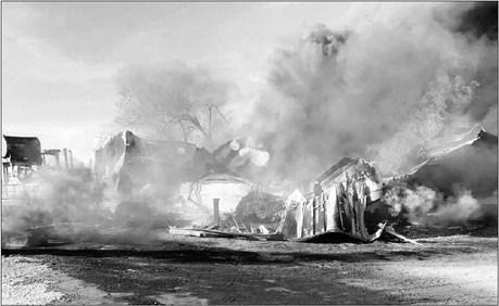 Fire destroys building