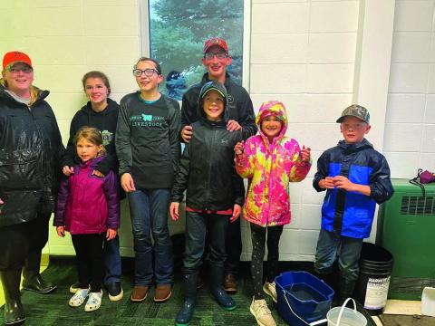 Cordewzees 4-H Club beautifies Isabel